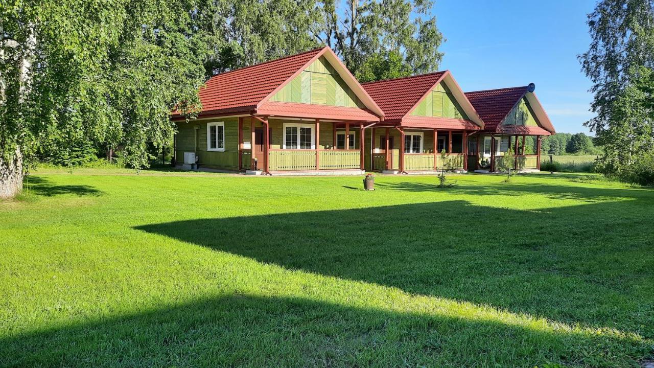 Wisniowy Sad - Domki Bialowieza Bagian luar foto