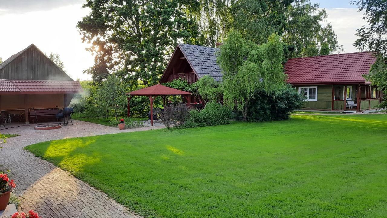 Wisniowy Sad - Domki Bialowieza Bagian luar foto