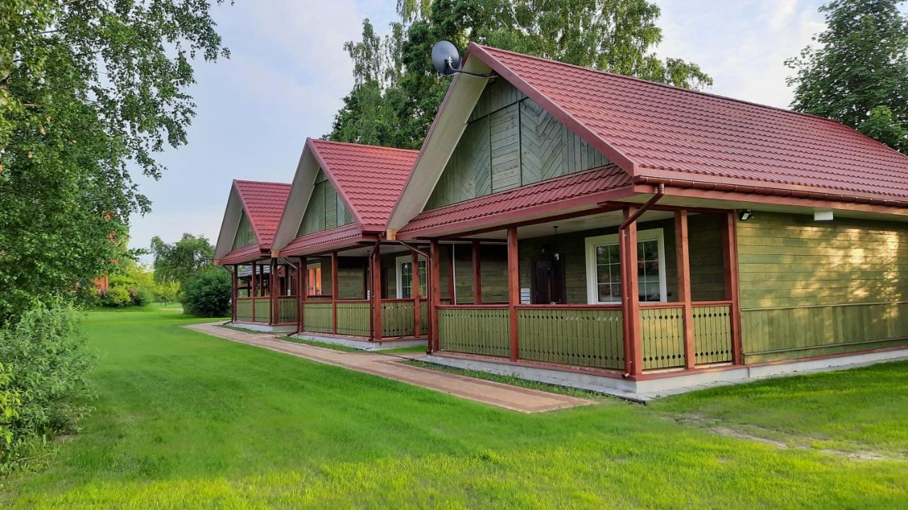 Wisniowy Sad - Domki Bialowieza Bagian luar foto
