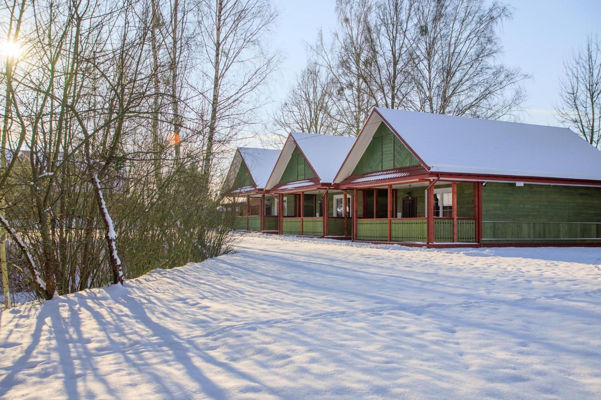 Wisniowy Sad - Domki Bialowieza Bagian luar foto